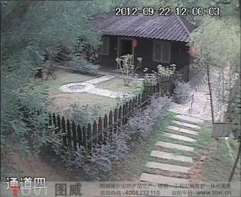  D1效果-室外某小屋白天/晚上紅外模擬監控效果錄像演示